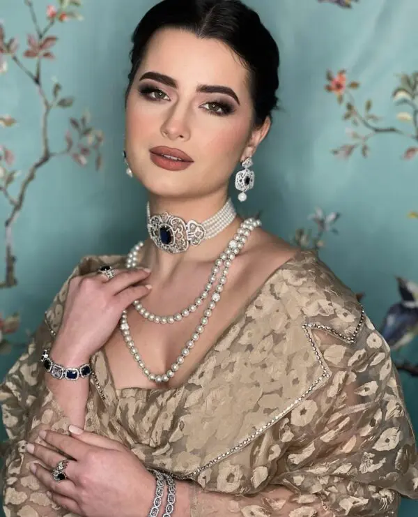 Beaumont Anastasia Set - Image 7