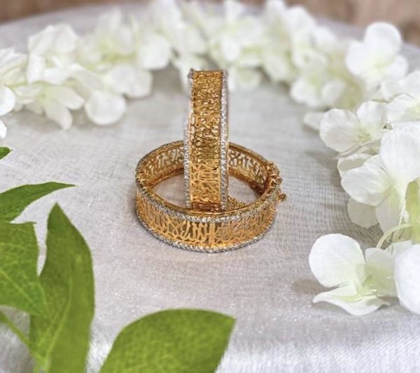Auspicious Calligraphy Gold Bangle