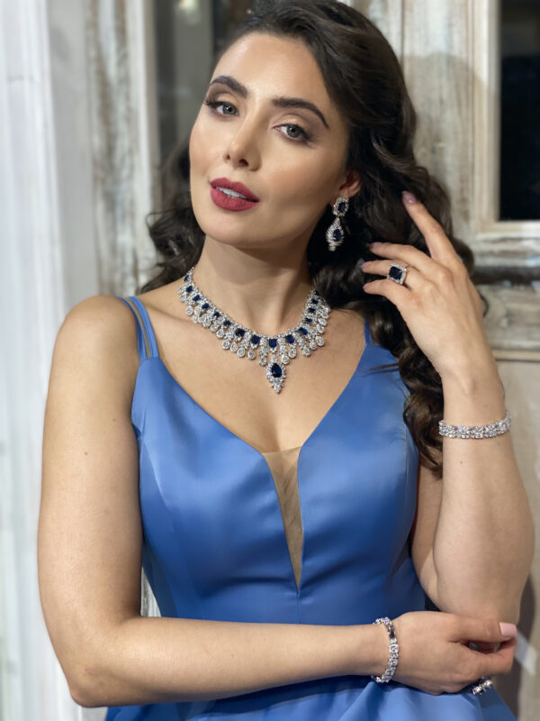 Amore Statement Necklace - Image 2