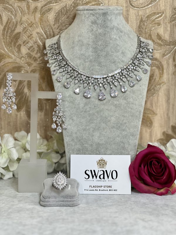 Opulence Teardrop Set - Image 3